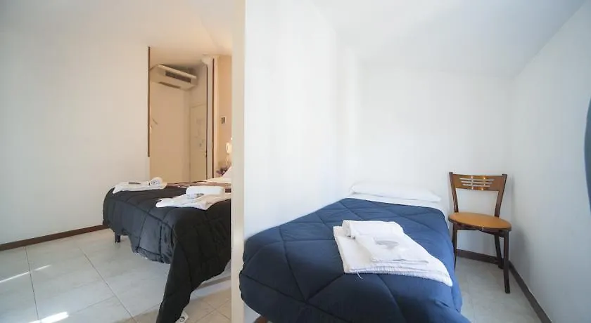 Hotel Malibu Mare Rímini 2*,  Italia