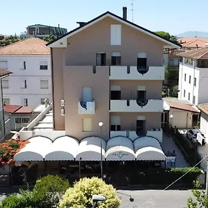 3* Hotel Dina